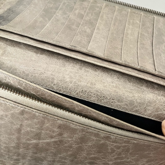 2000s Balenciaga Wallet - Picture 6 of 6